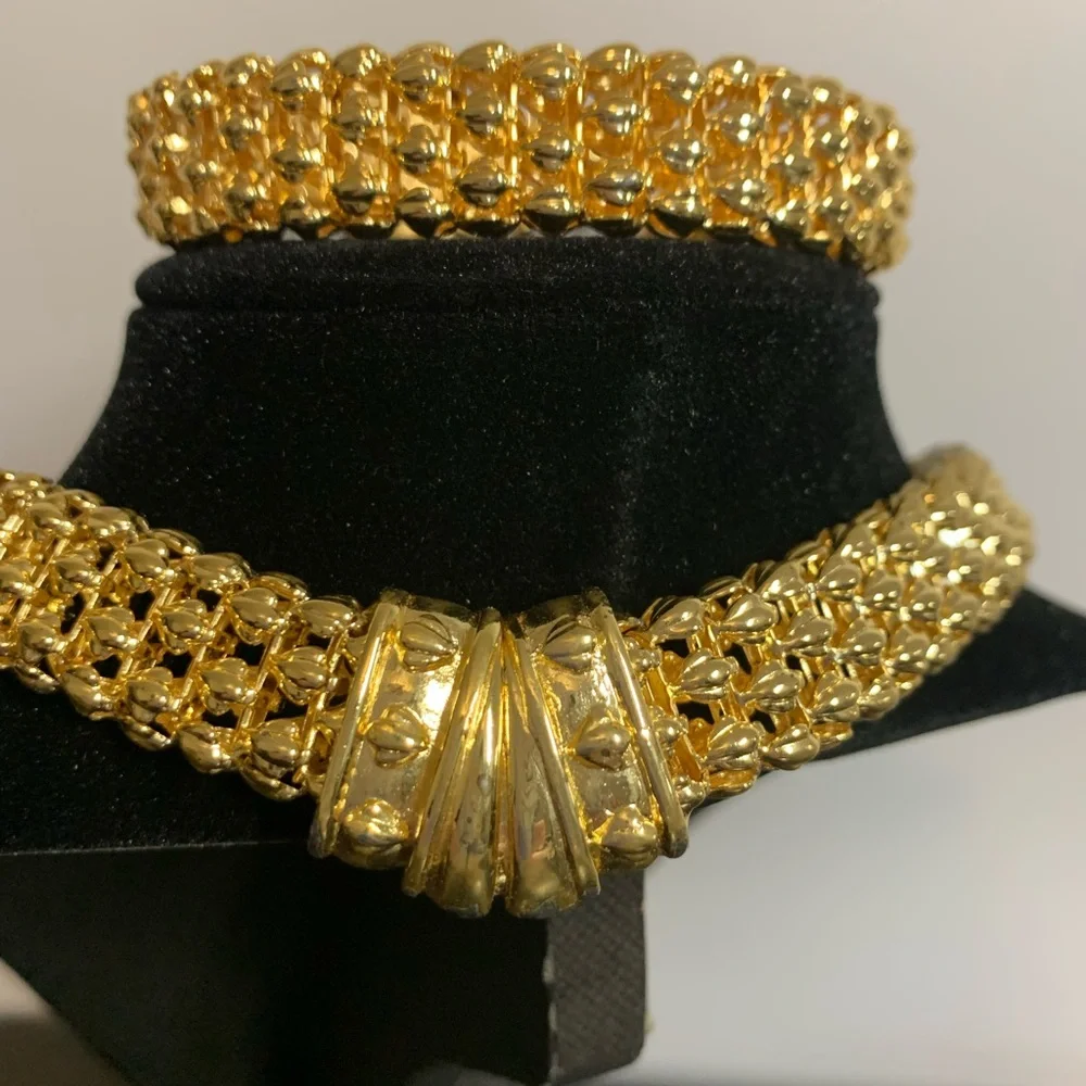 Vintage 1980’s Gold Tone Mesh Choker and Bracelet - Picture 5 of 5